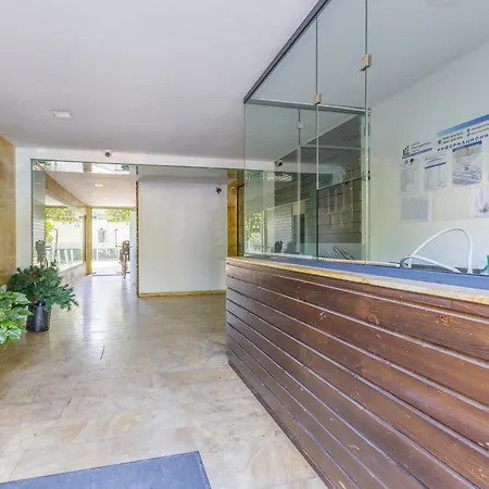 Sunny Flat With Pool Apartamento