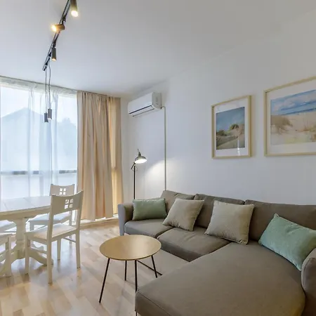 Sunny Flat With Pool Apartamento *