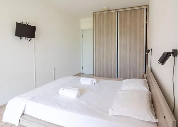 Sunny Flat With Pool * Varna